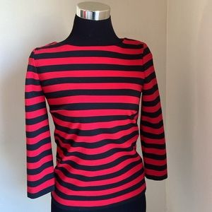 Michael Kors fitted top, 3/4 length sleeves, stretchy and for fitting